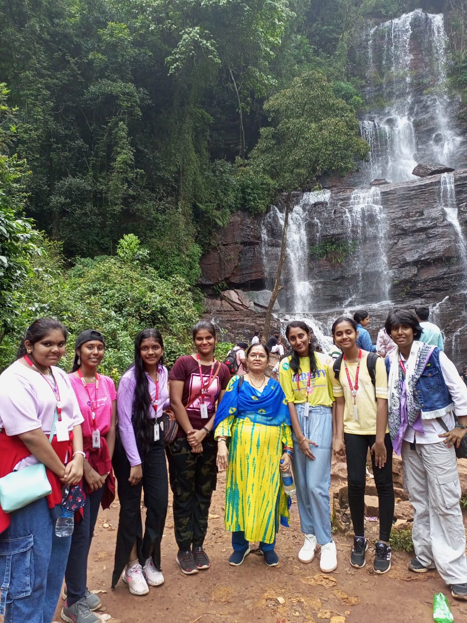 Jhari waterfalls girls chikkamangaluru