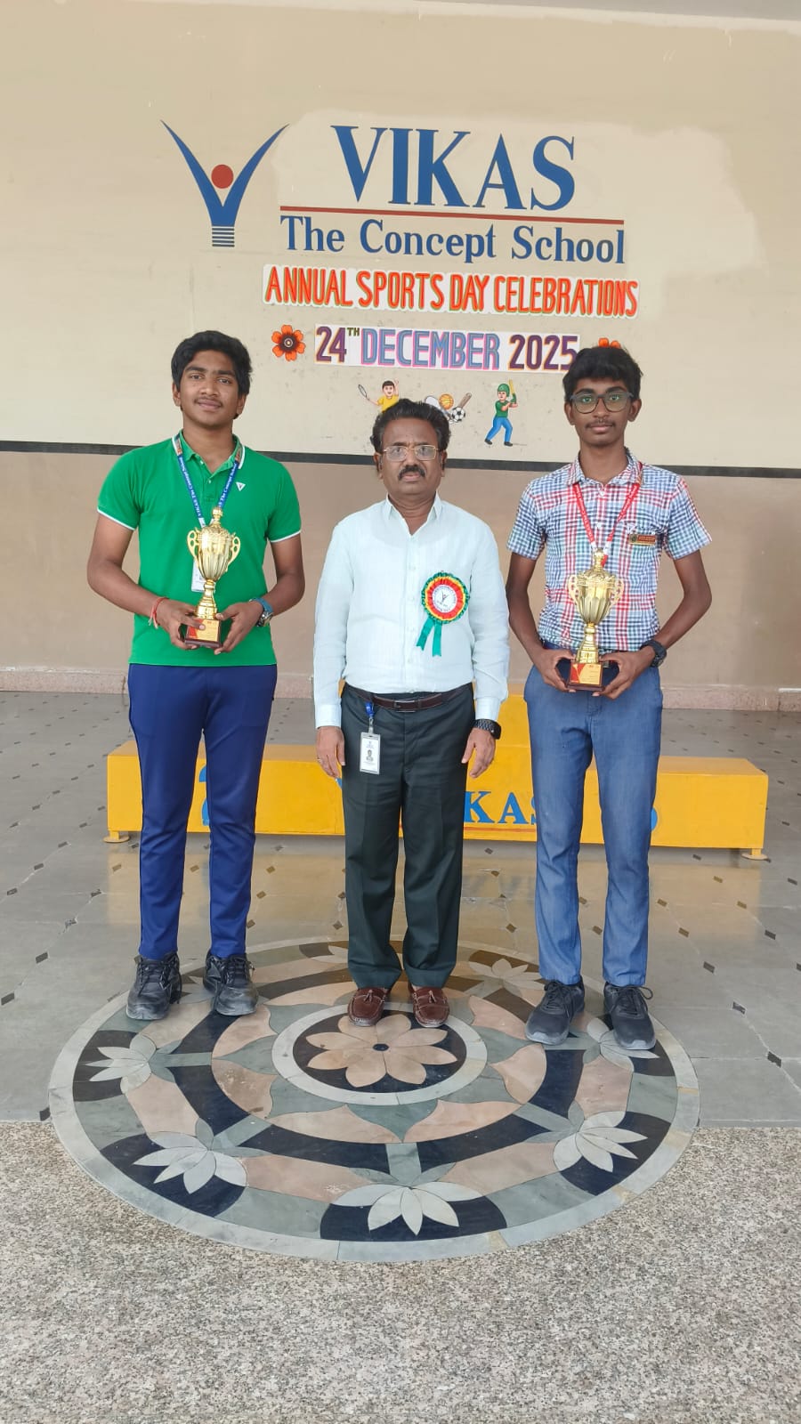 Badminton mens double gaudium school