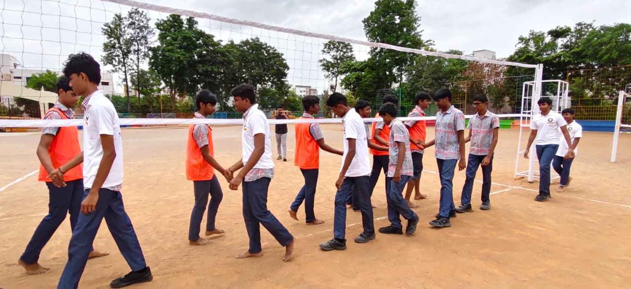 Volley Ball (5) Volley Ball (5)