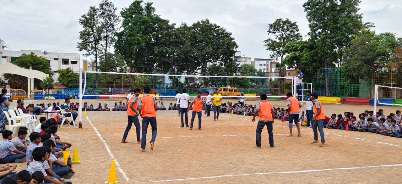 Volley Ball (8) Volley Ball (8)
