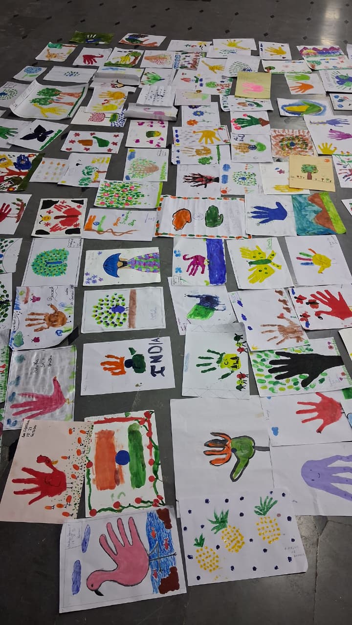 Hand print and designs with buttons (1)