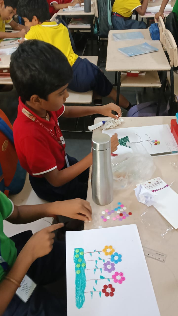 Hand print and designs with buttons (26)